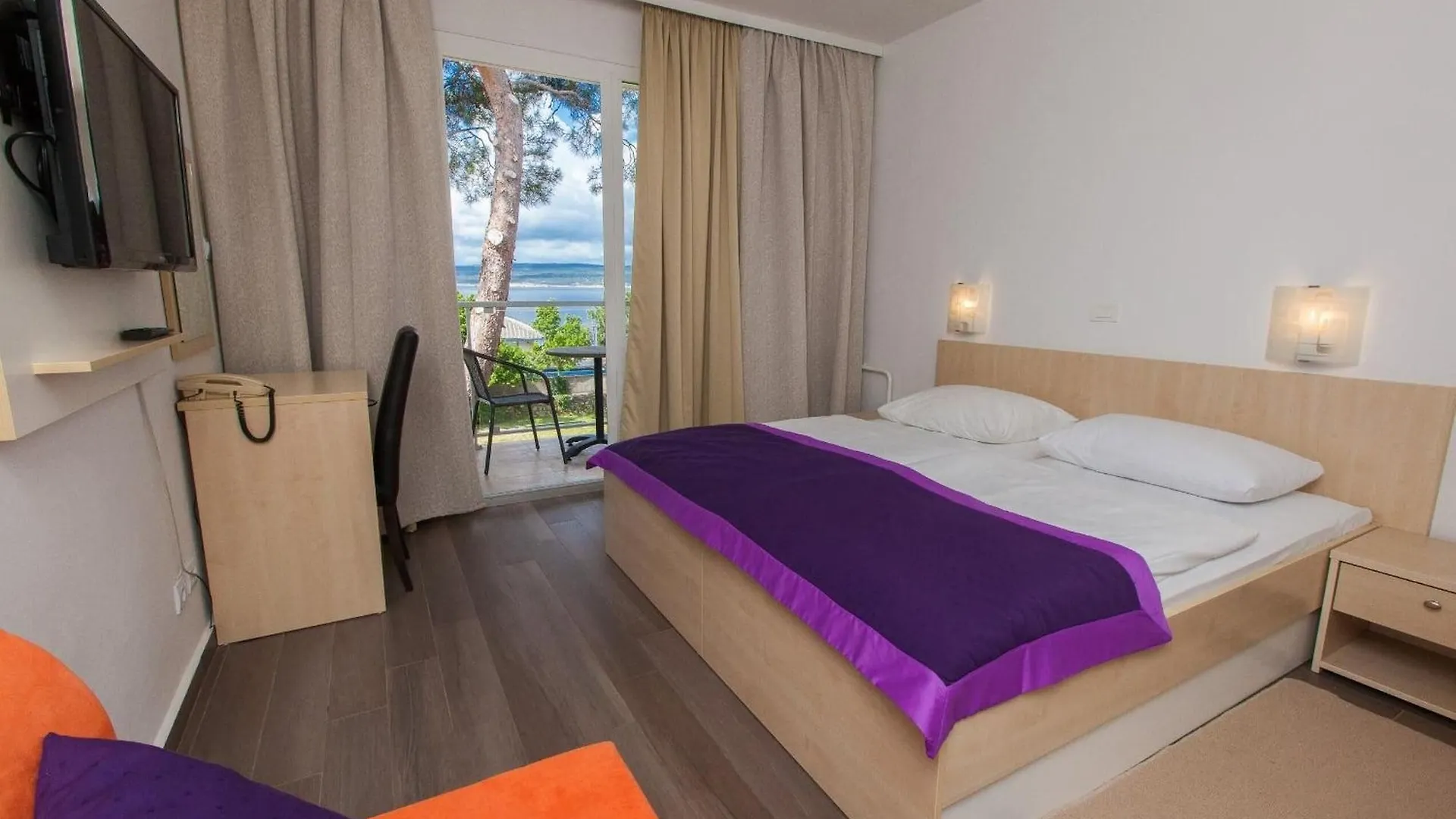 Hotel Slaven Selce 3*,