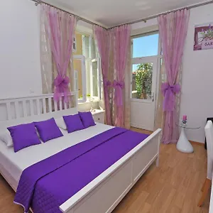 Guest house Luxury Nirvana