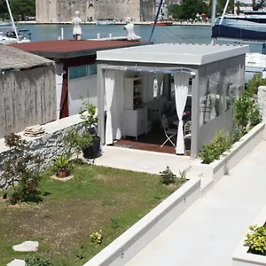 Apartment Studio Tironi 2 -sonja