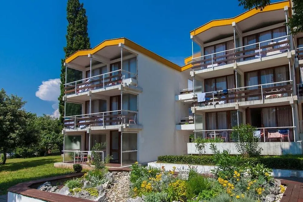 Hotel Slaven セルツェ