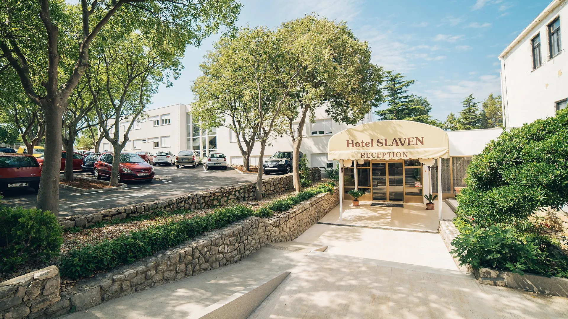 Hotel Slaven セルツェ