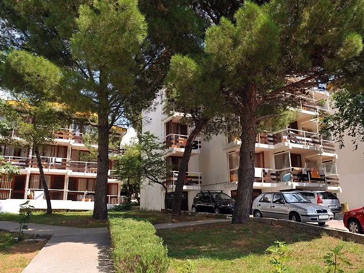 Hotel Slaven セルツェ